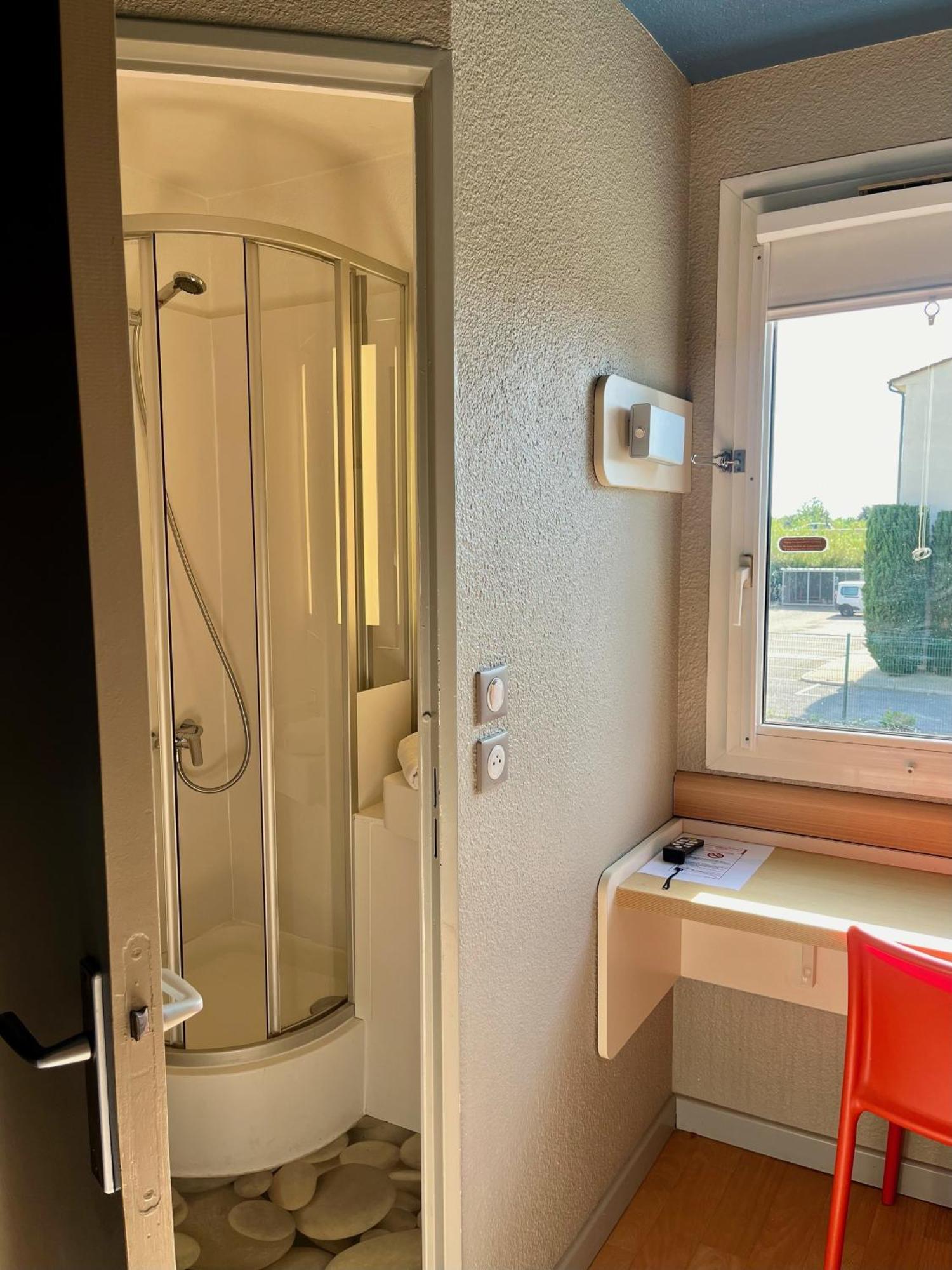 Ibis Budget Arles Sud Fourchon Екстер'єр фото